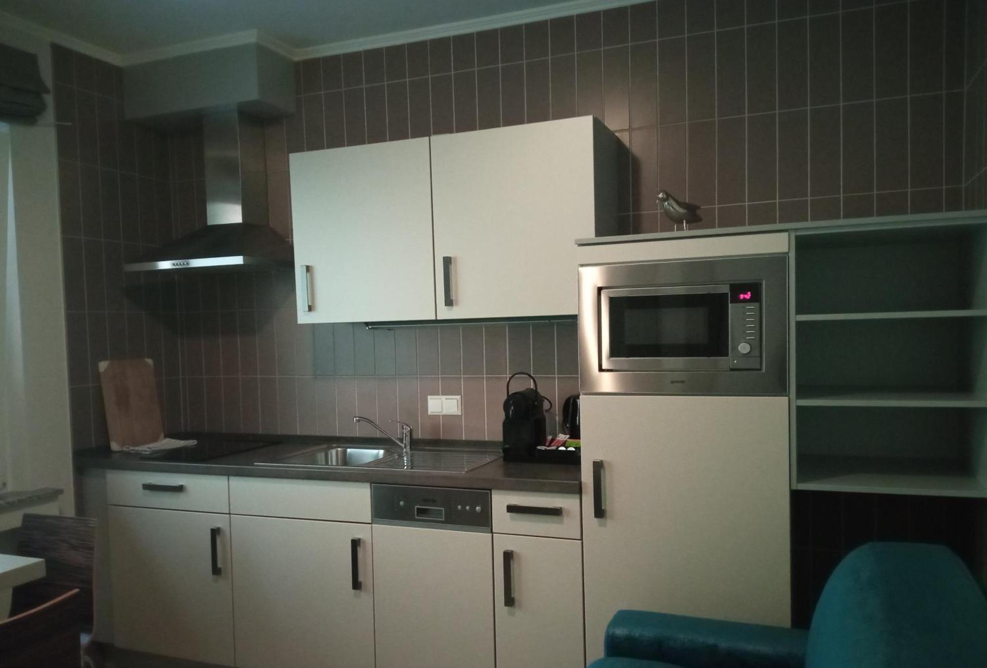 Appart-Hotel Gwendy Bour Bagian luar foto